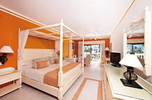 Luxury Bahia Principe Esmeralda All Inclusive suite luxe